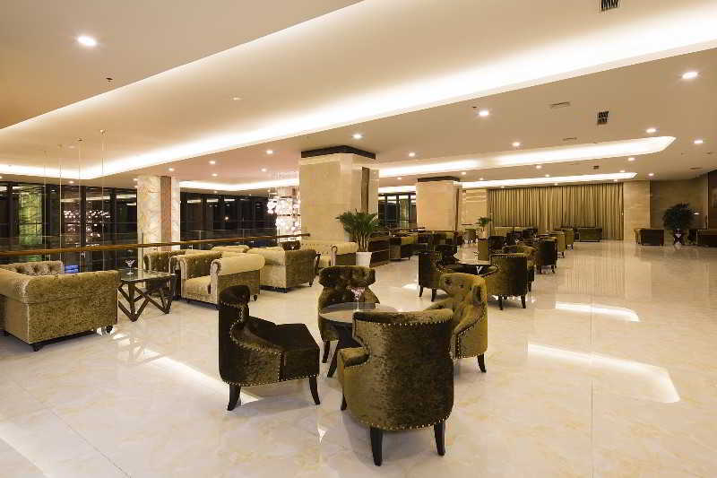 Отель Muong Thanh Luxury Нячанг